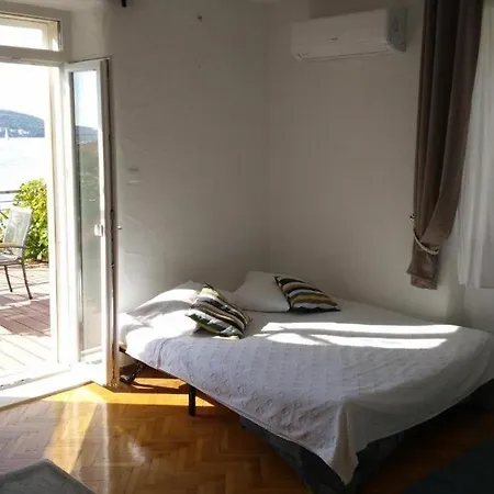 Family-friendly With Swimming Pool Seget Donji, - 25167 * Trogir