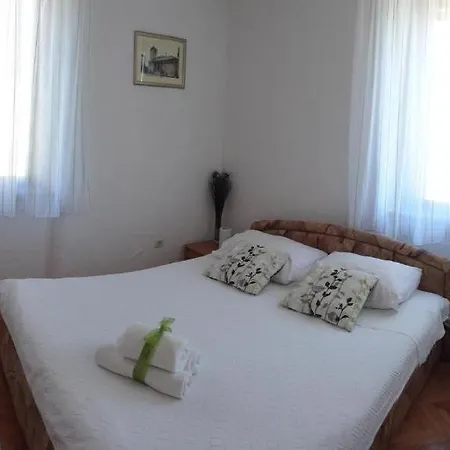 Family-friendly With Swimming Pool Seget Donji, - 25167