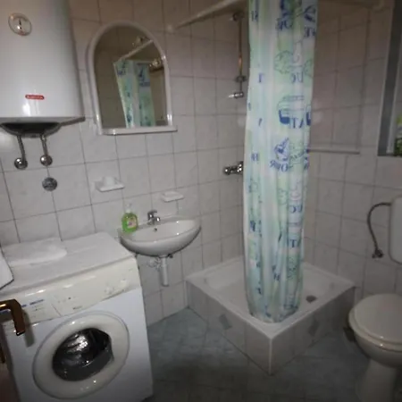 Family-friendly With Swimming Pool Seget Donji, - 25167 Appartamento *