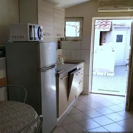 Family-friendly With Swimming Pool Seget Donji, - 25167 Apartment Trogir