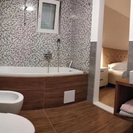 Apartment Family-friendly With Swimming Pool Seget Donji, - 25167 Trogir