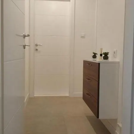 Apartment Family-friendly With Swimming Pool Seget Donji, - 25167 *