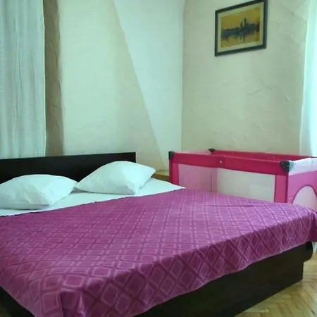 Family-friendly With Swimming Pool Seget Donji, - 25167 *