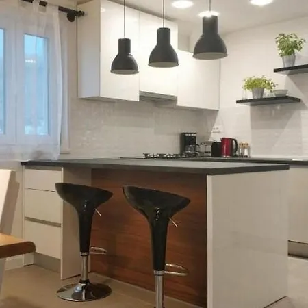 Apartment Family-friendly With Swimming Pool Seget Donji, - 25167 *